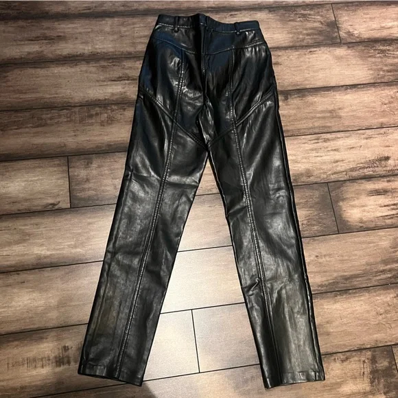 ARITZIA Wilfred Rebel Black Vegan Leather Cropped Pants - Picture 10 of 13